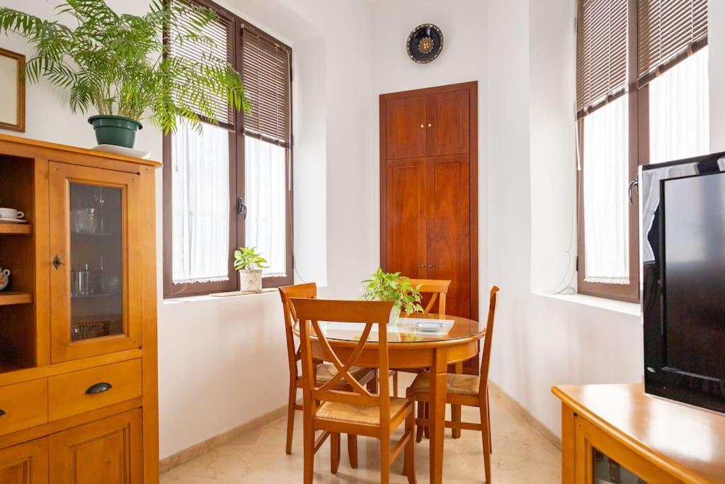 Narciso Campillo Oasis By Valcambre Apartment Seville Exterior photo